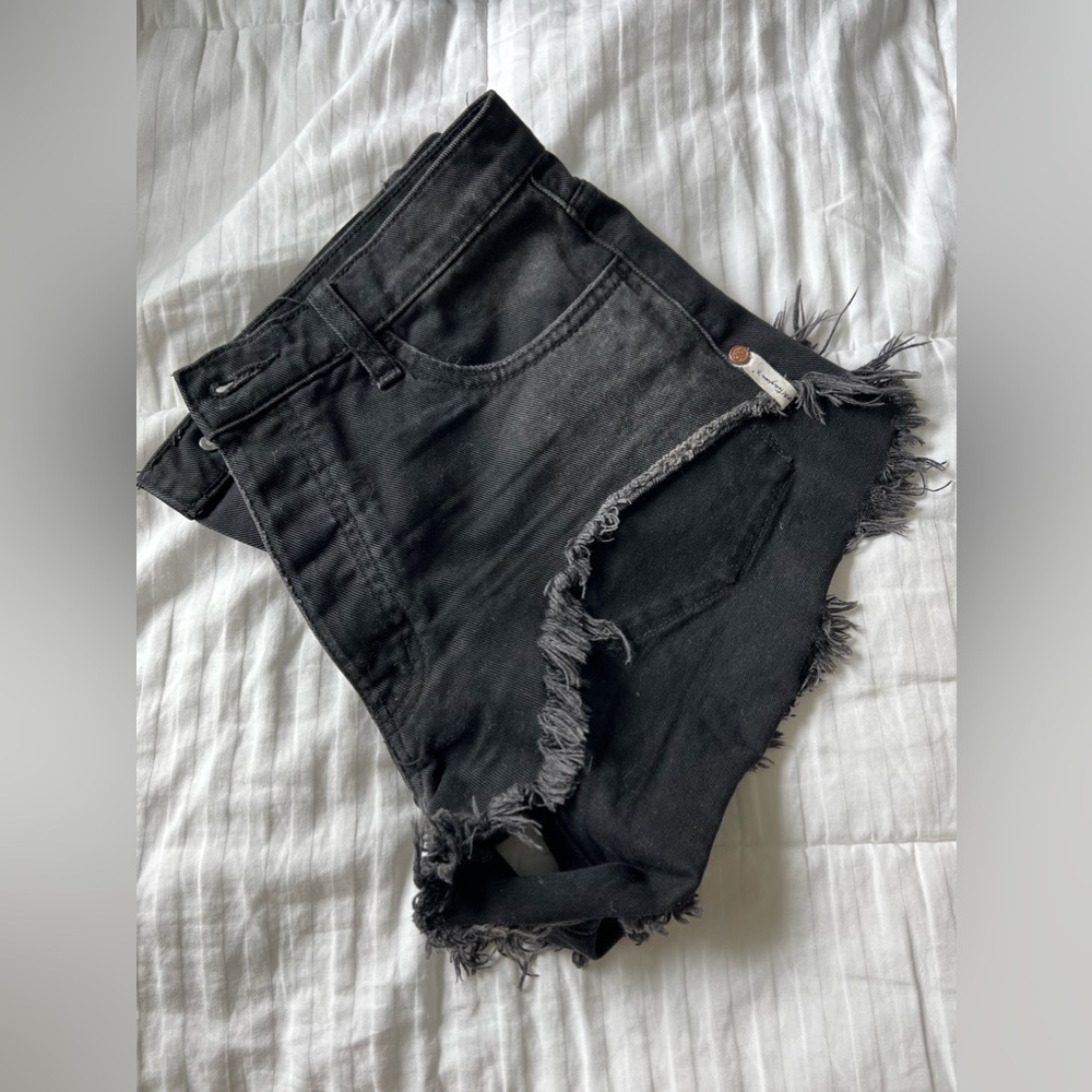 Black one teaspoon Jean shorts